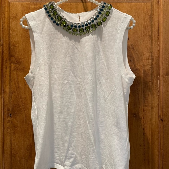 Cinq a sept embellished White Sleeveless Top. - Picture 3 of 11